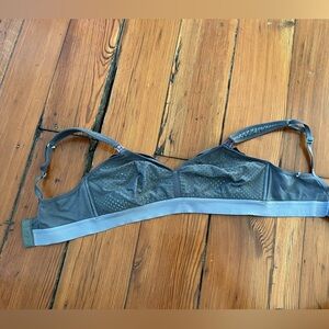 Bellabumbum Athletic Snap Down Nursing Bra Size M​